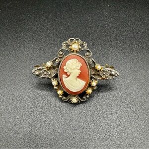 Very Old Vintage Carved Shell Cameo Scarf Clip
